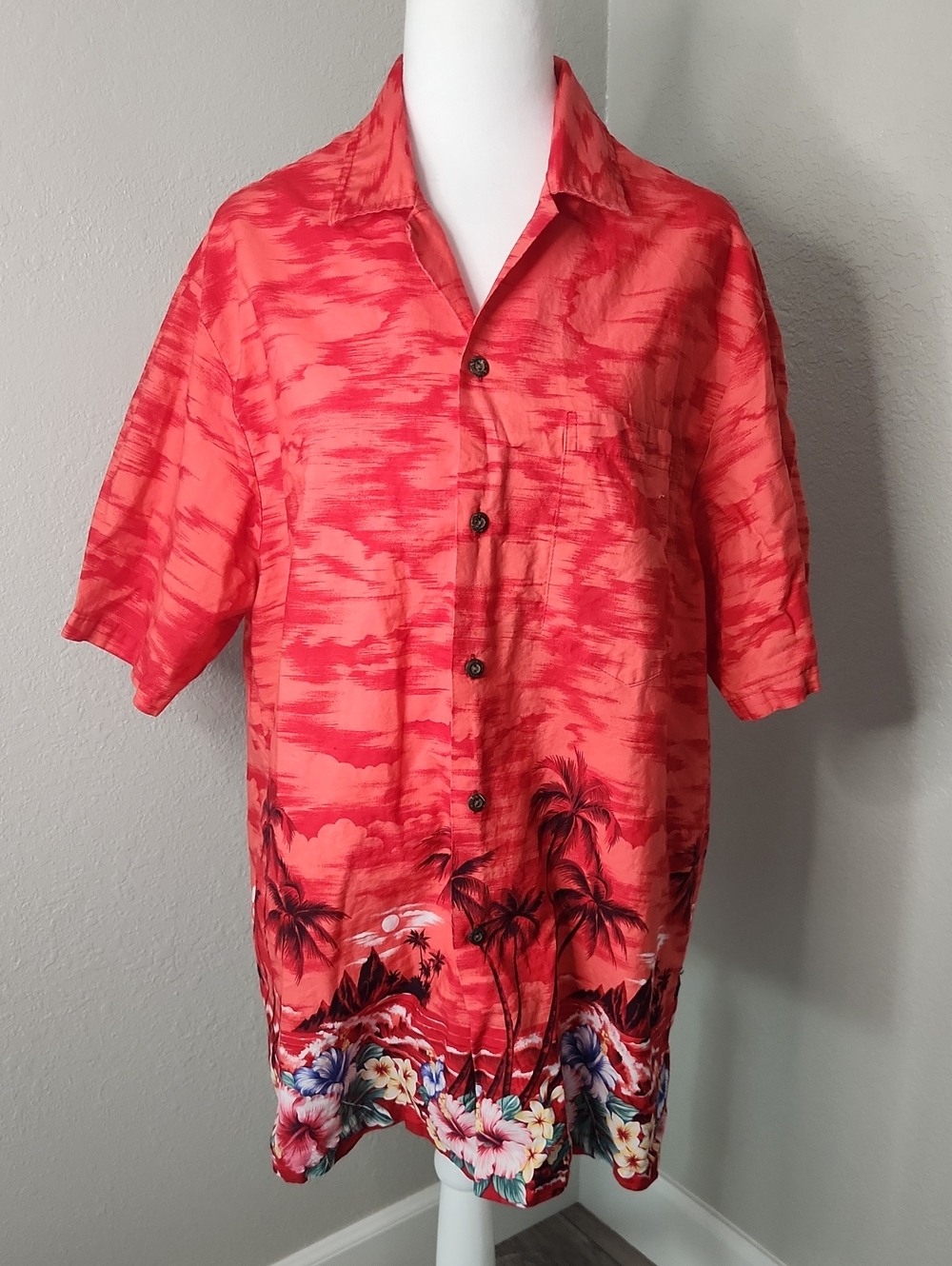 MD Fashion Coral Red Tropical Hawaiian Button-Up Shirt Vintage Made In Hawaii